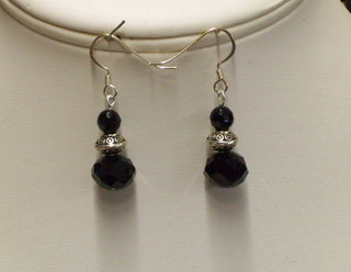 Handcrafted Necklace and Earrings Onyx and Silver Discs